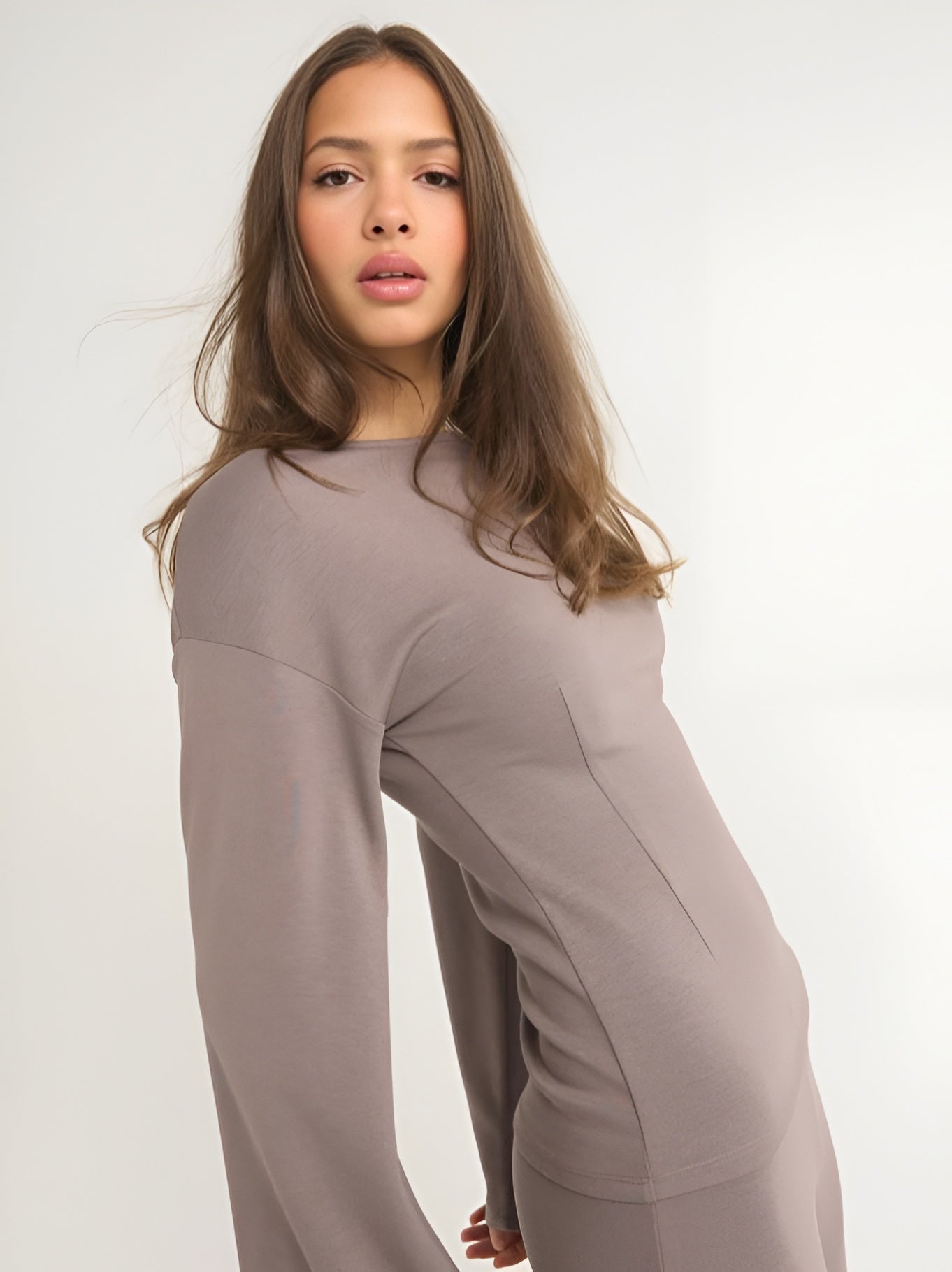 Neria Luxury Wide-Sleeve Sweat