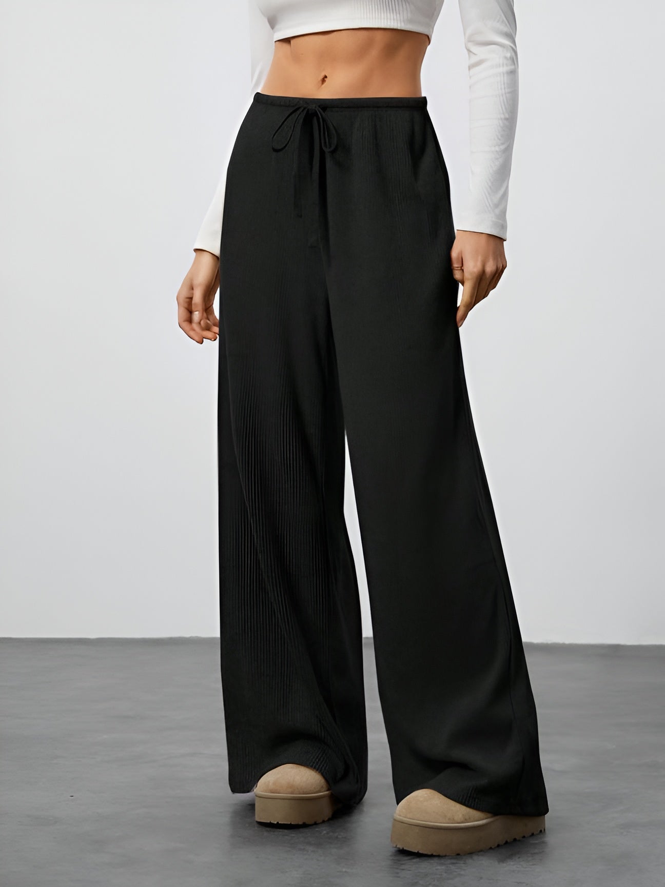 Neria Wide-Leg Sweatpants