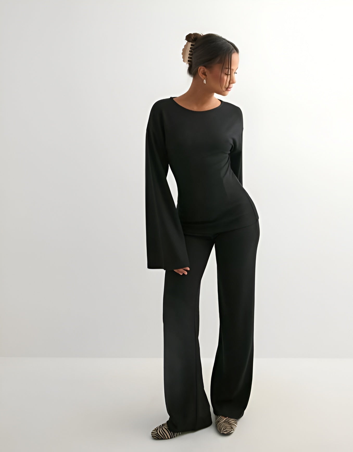 Neria Luxury Wide-Sleeve Sweat