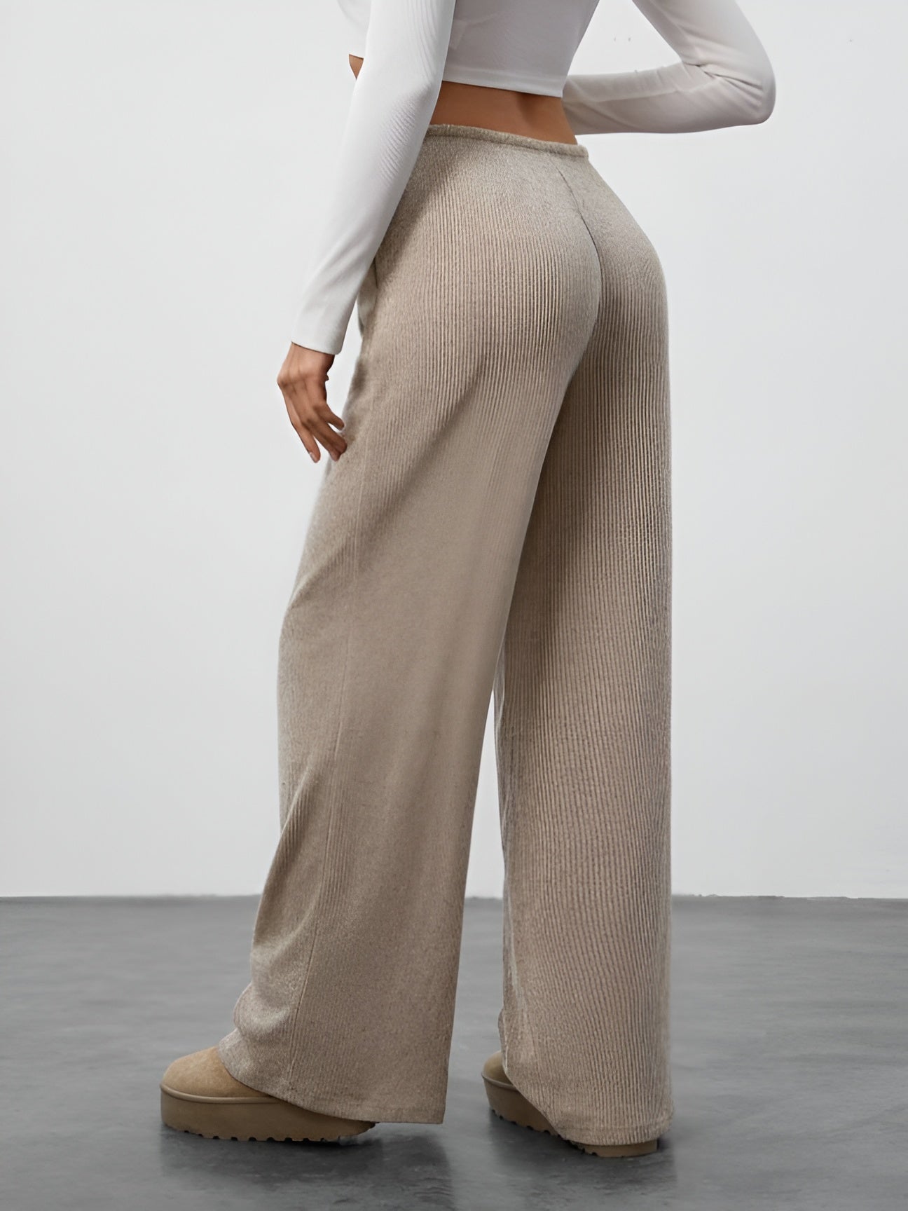 Neria Wide-Leg Sweatpants
