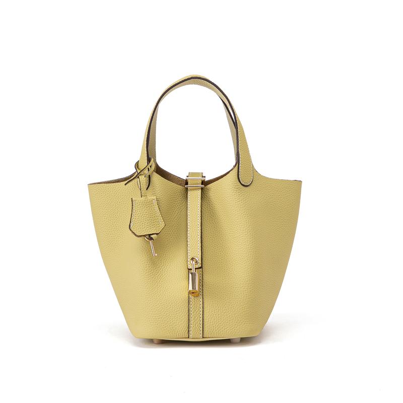 Luxe Minimalist Bucket Bag